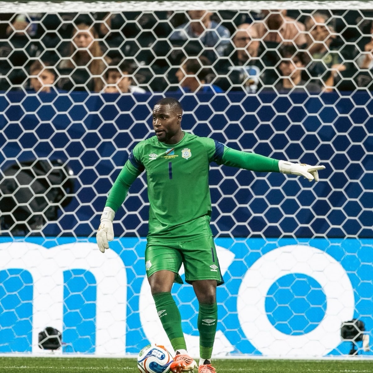 Fifa sabia e deixou jogador irregular atuar nas eliminatórias e Copa do Mundo, revela jornal