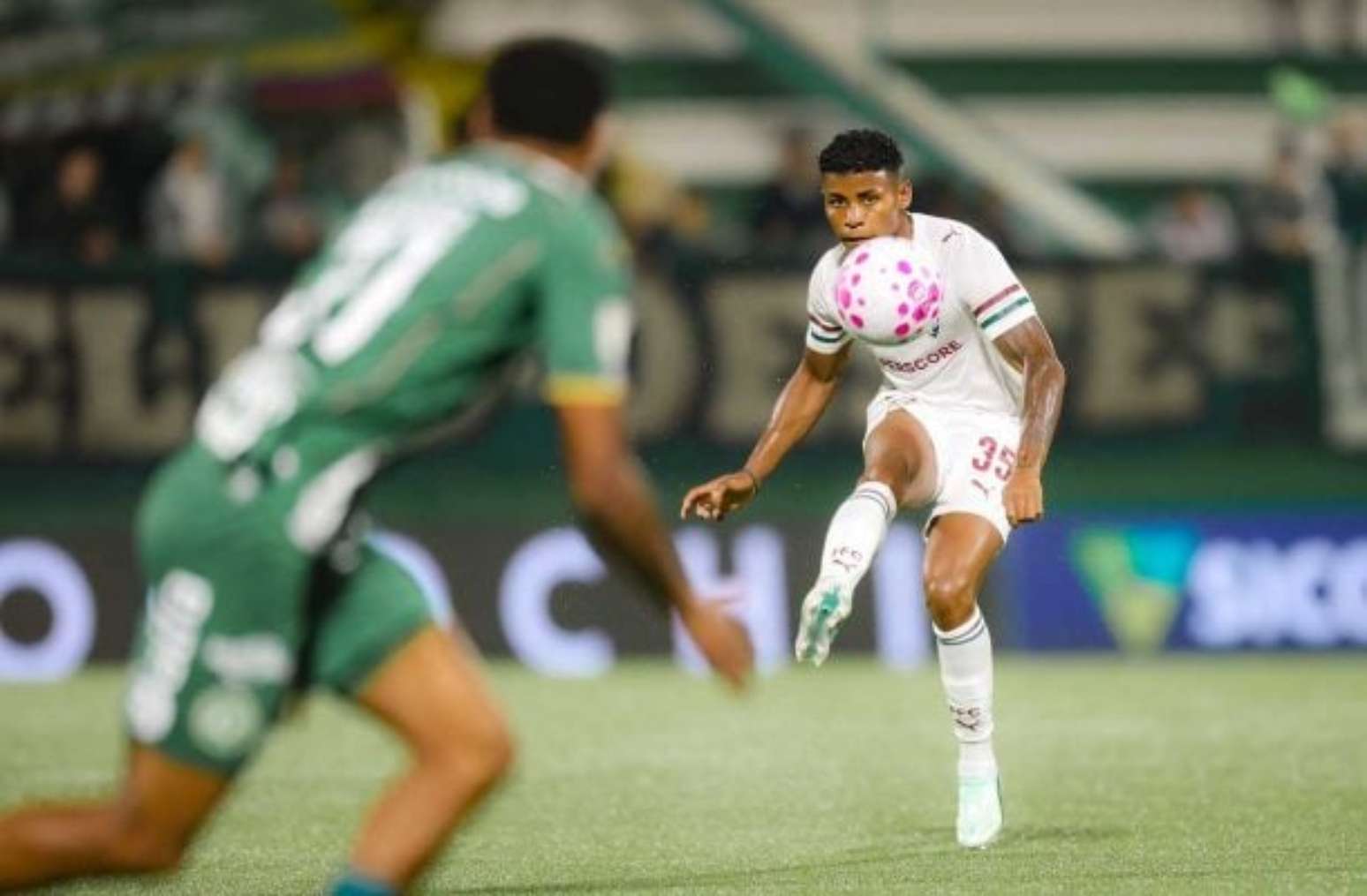 Ap&oacute;s a Chape abrir o placar, Guga empatou para o Fluminense &ndash;
