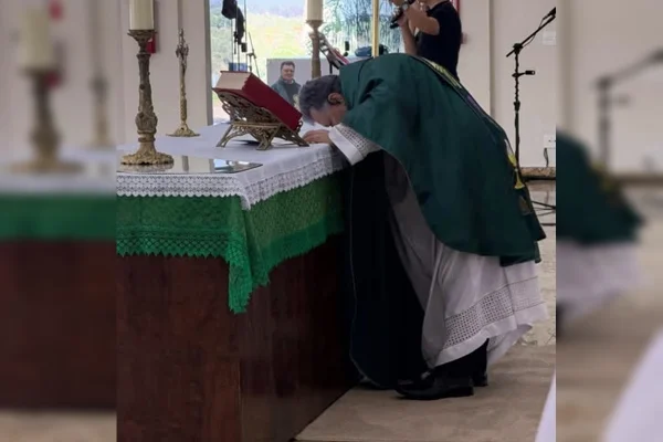 "Expressão inadequada": padre se explica após fala de cunho preconceituoso