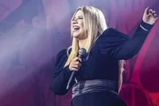 Imagem da matéria: Saiba quem inspirou Marília Mendonça a escrever o hit "De Quem É a Culpa?"