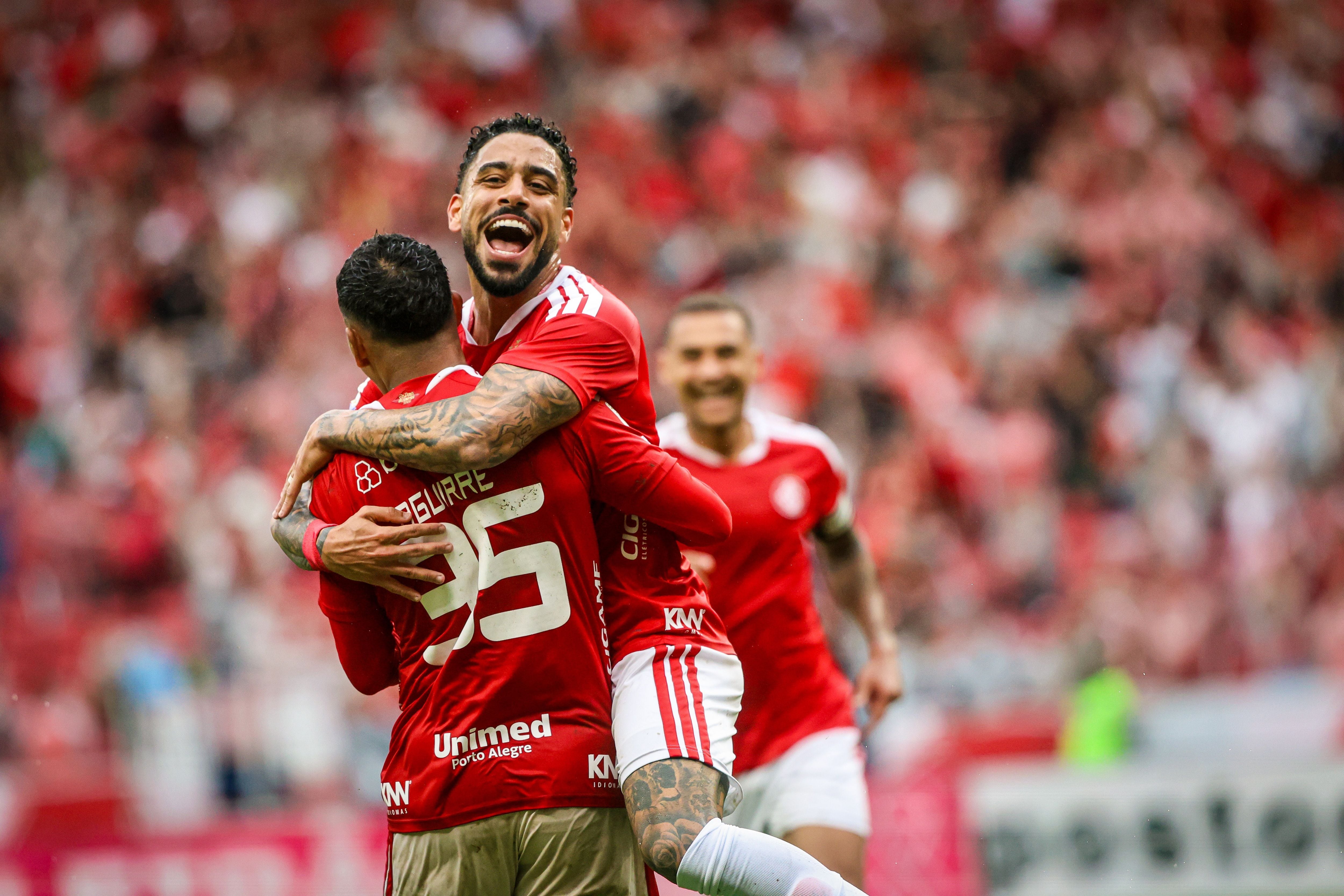 Bastaram cinco partidas. O fracasso no trabalho de Tite divide a direção do Botafogo. Libertadores vai ficando longe. A fácil vitória do fraco Inter assustou