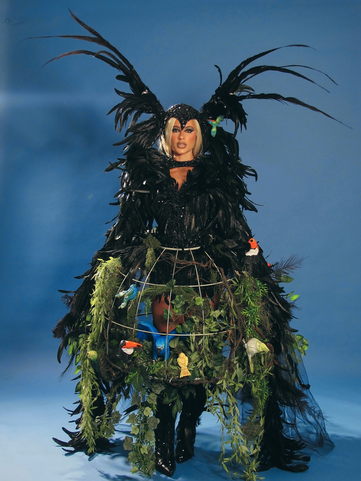 Criaturas e lendas da floresta inspiram fantasias de Halloween dos famosos