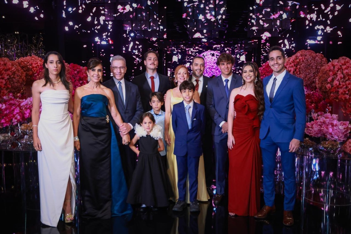 Pedro Sampaio e Keinemusik animam aniversário de Marita Estevão Lira