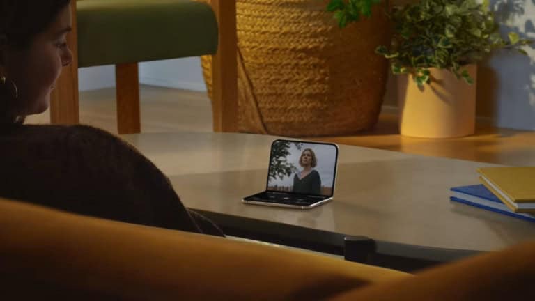 iPhone dobrável da Apple tem alta procura e estoque limitado