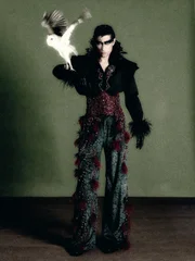 Criaturas e lendas da floresta inspiram fantasias de Halloween dos famosos