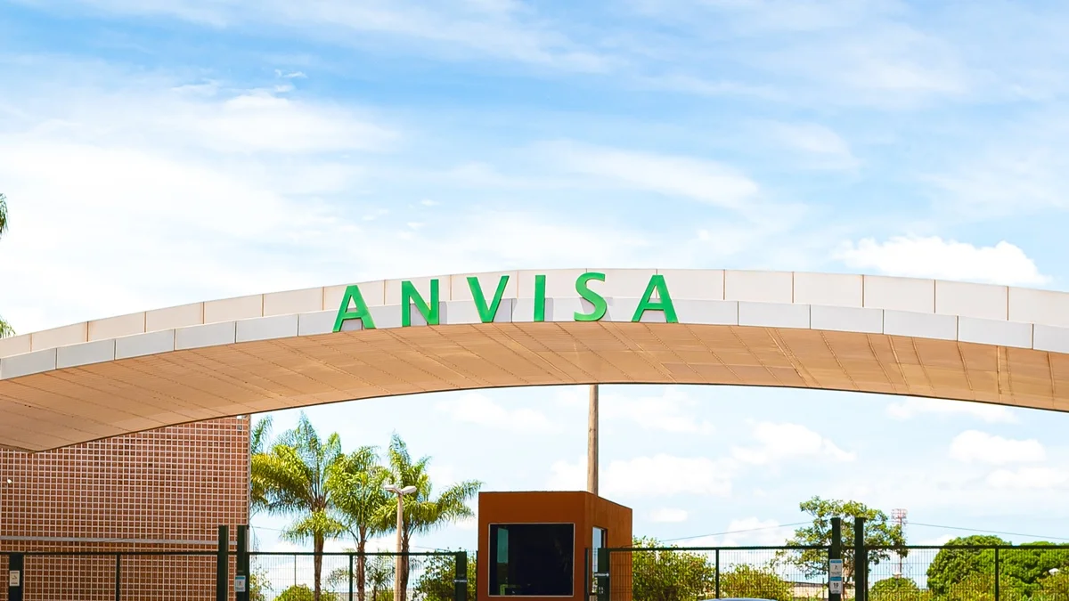 Anvisa proíbe produto para unhas que promete eliminar fungos e bactérias