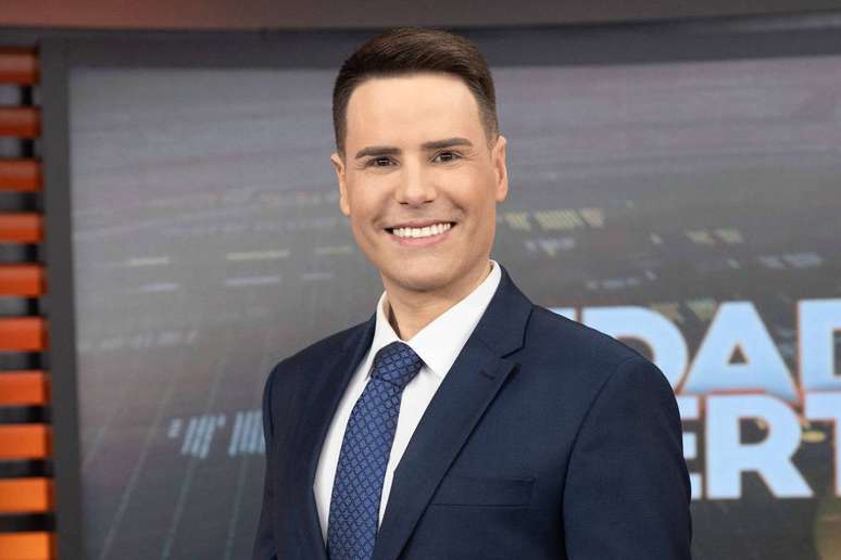Ex-paquita, Luciano Huck e lenda da Seleção: confira os famosos que foram associados a Daniel Vorcaro